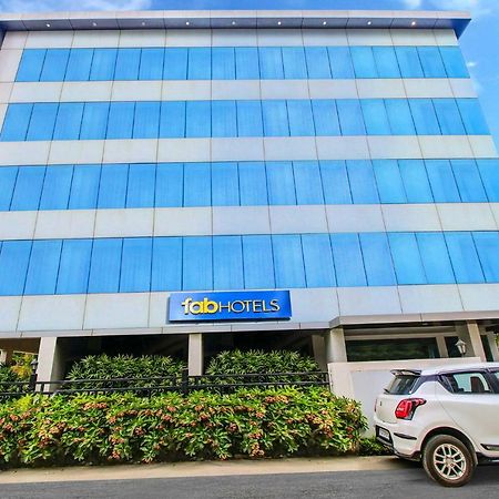 Fabhotel Syberitic Suites Gachibowli - Fully Vaccinated Staff Kondapur  Bagian luar foto
