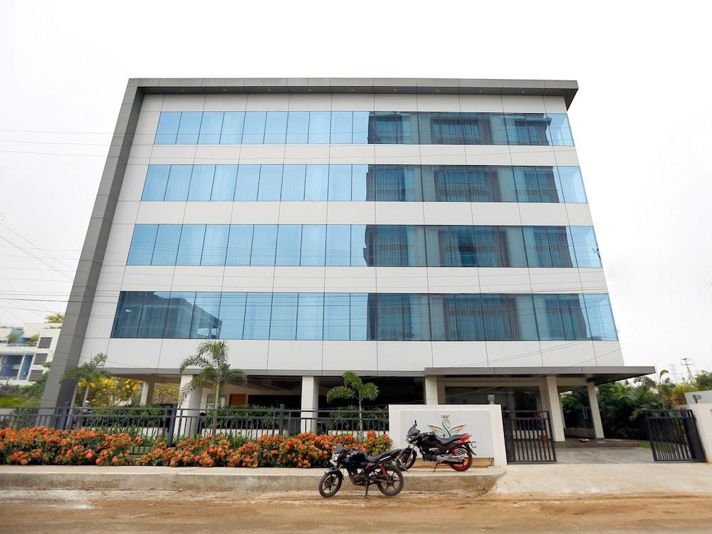 Fabhotel Syberitic Suites Gachibowli - Fully Vaccinated Staff Kondapur  Bagian luar foto
