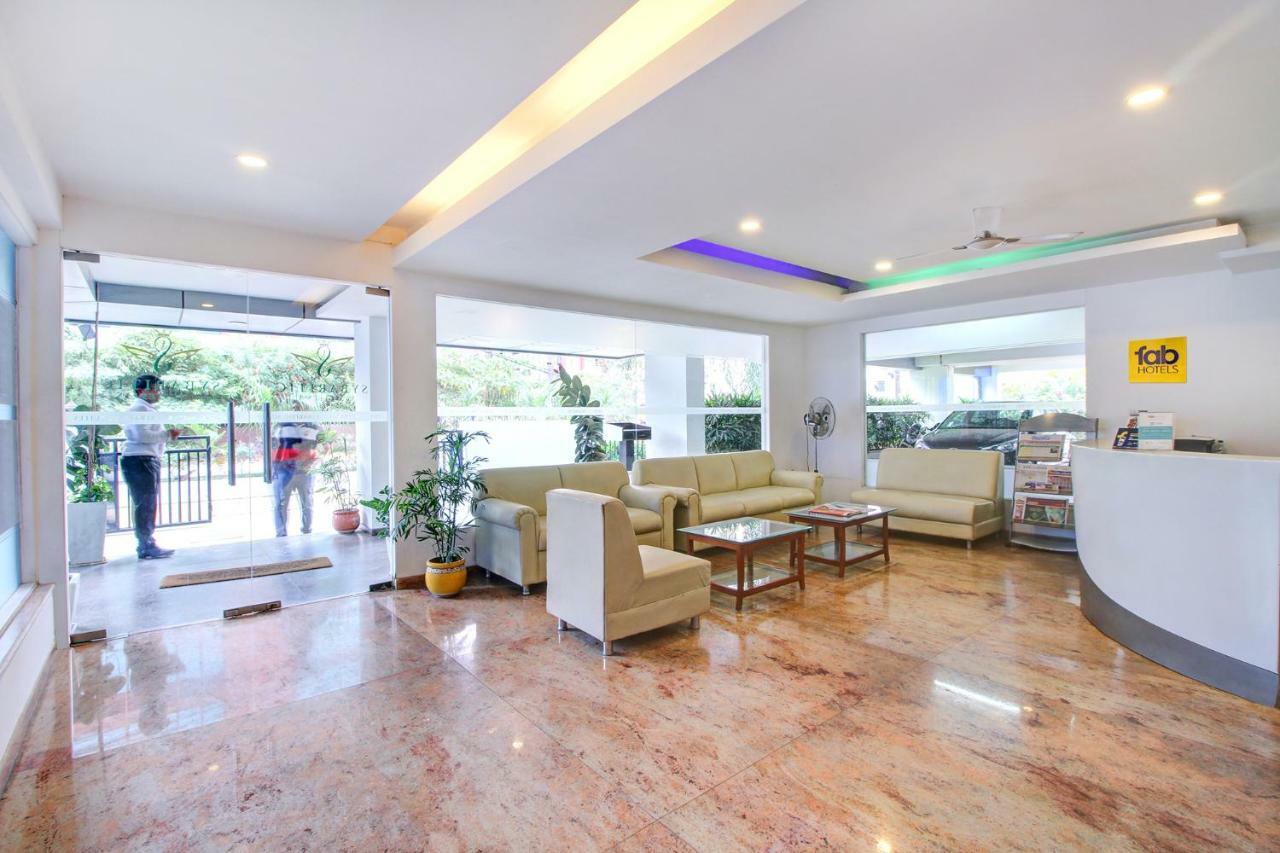 Fabhotel Syberitic Suites Gachibowli - Fully Vaccinated Staff Kondapur  Bagian luar foto